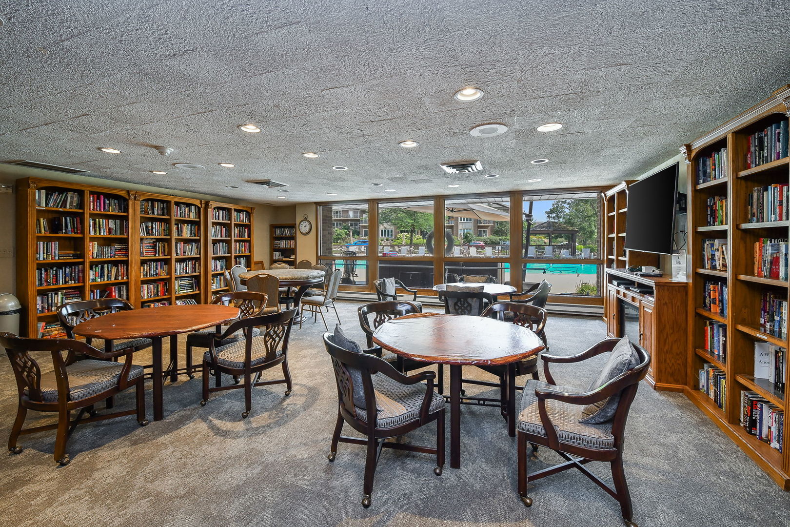 5 Oak Brook Club Drive #N305, Oak Brook, IL 60523
