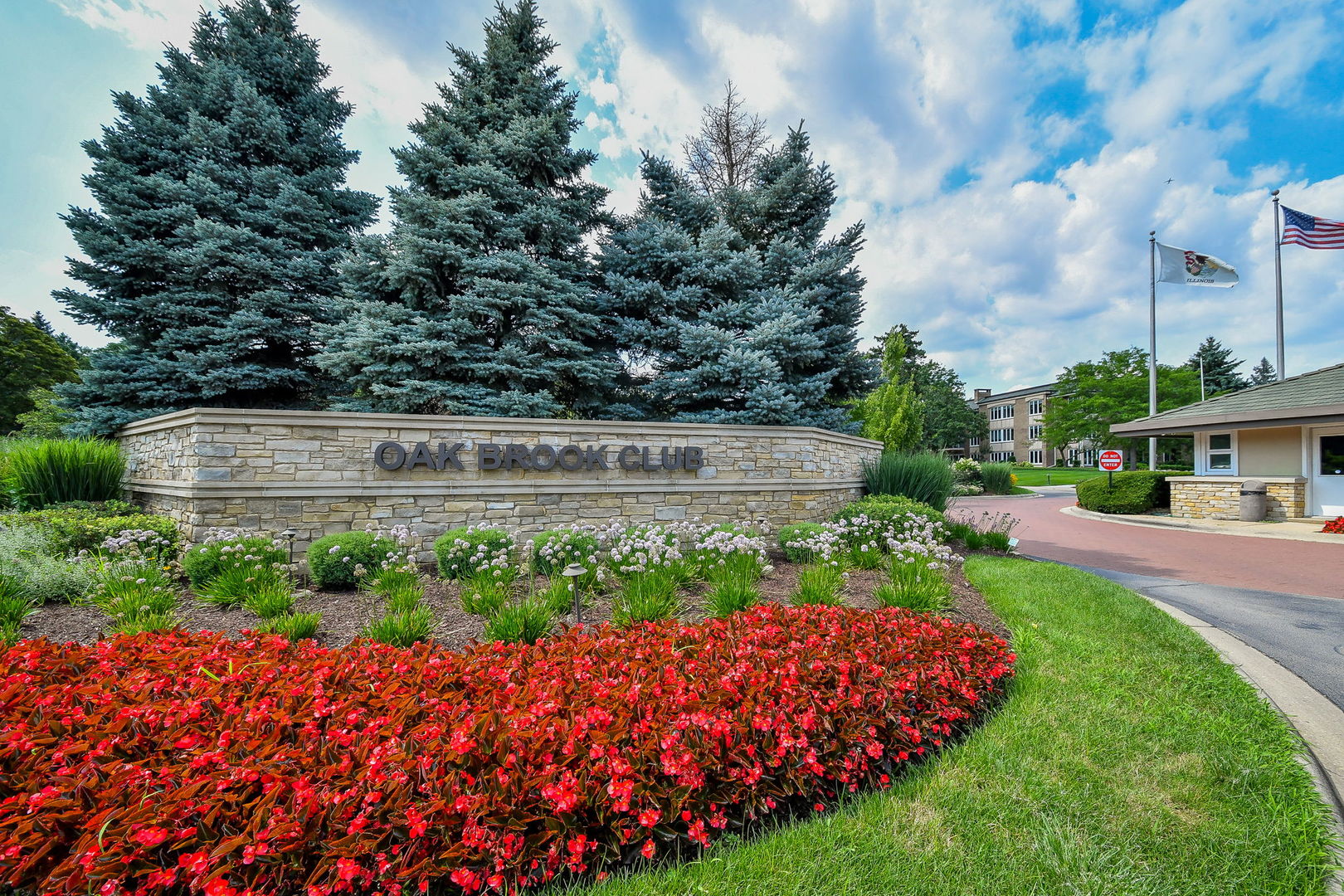 5 Oak Brook Club Drive #N305, Oak Brook, IL 60523