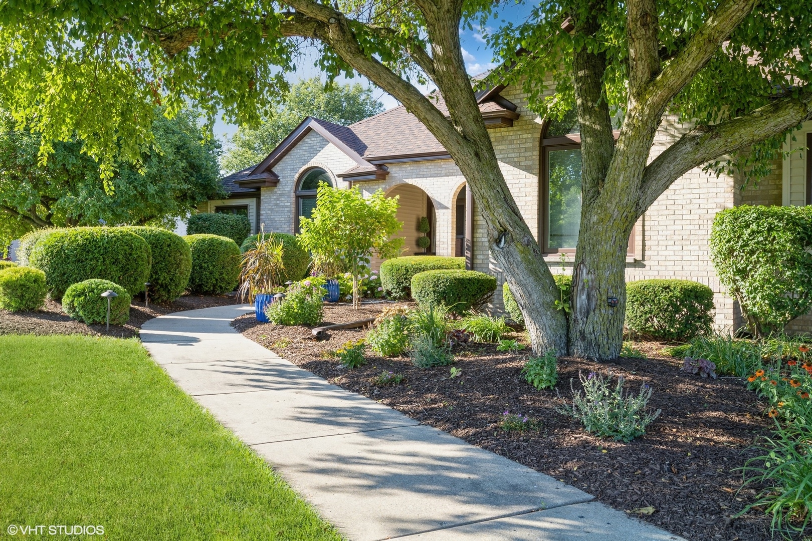 21025 Alicia Court, Lockport, IL 60441