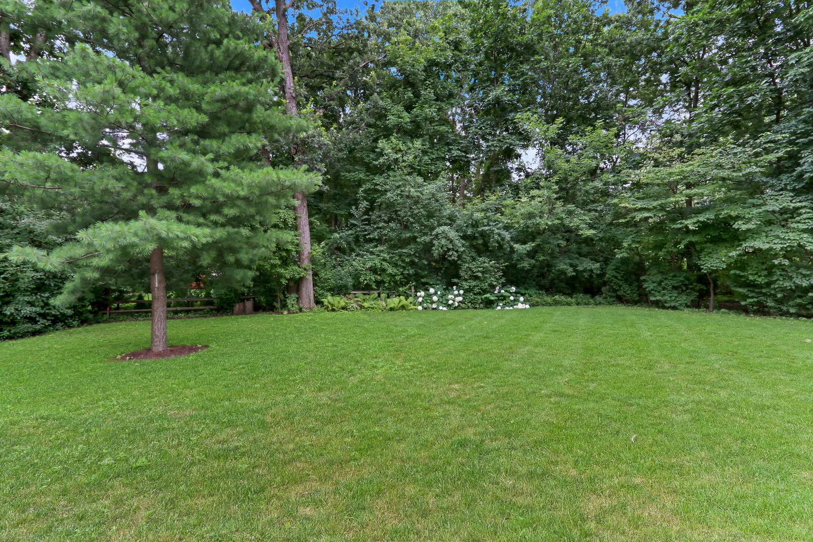 7624 Bittersweet Drive, Gurnee, IL 60031