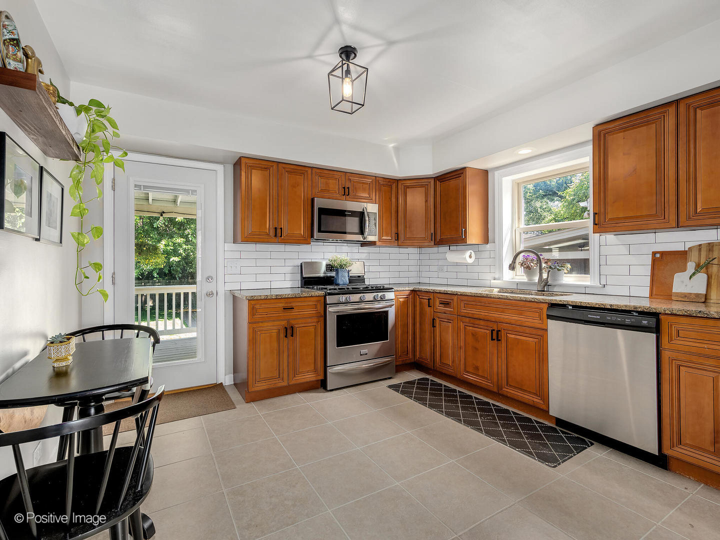 8828 Burlington Avenue, Brookfield, IL 60513