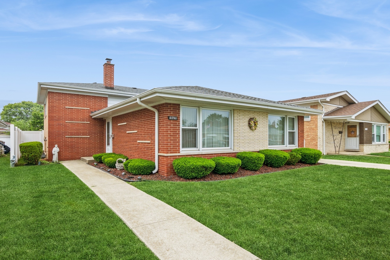 10740 S Laporte Avenue, Oak Lawn, IL 60453