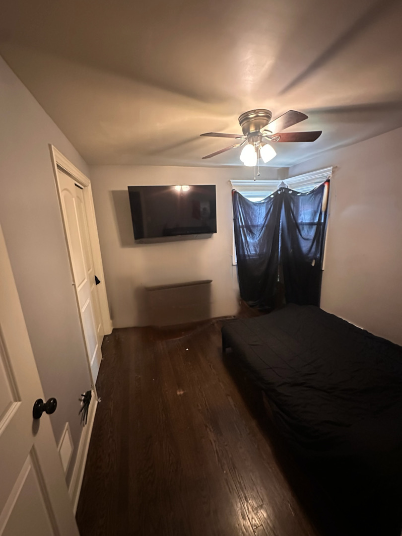 3914 W 84th Place, Chicago, IL 60652