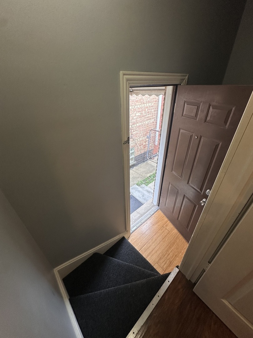 3914 W 84th Place, Chicago, IL 60652