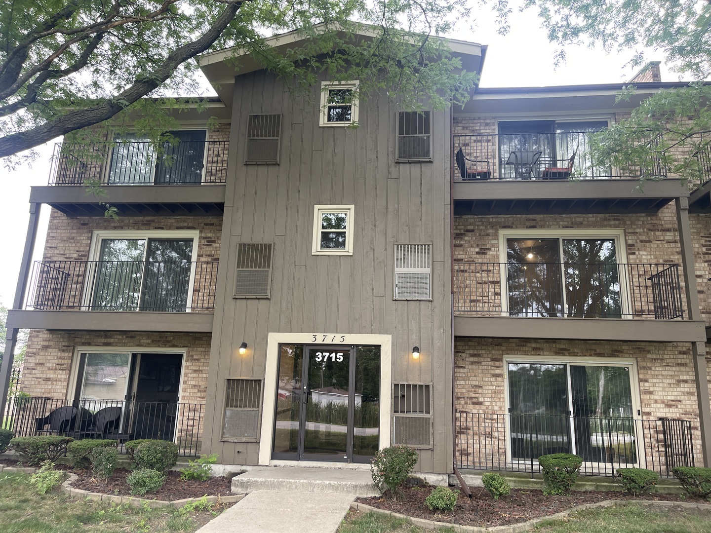3715 W 119th Street #206, Alsip, IL 60803