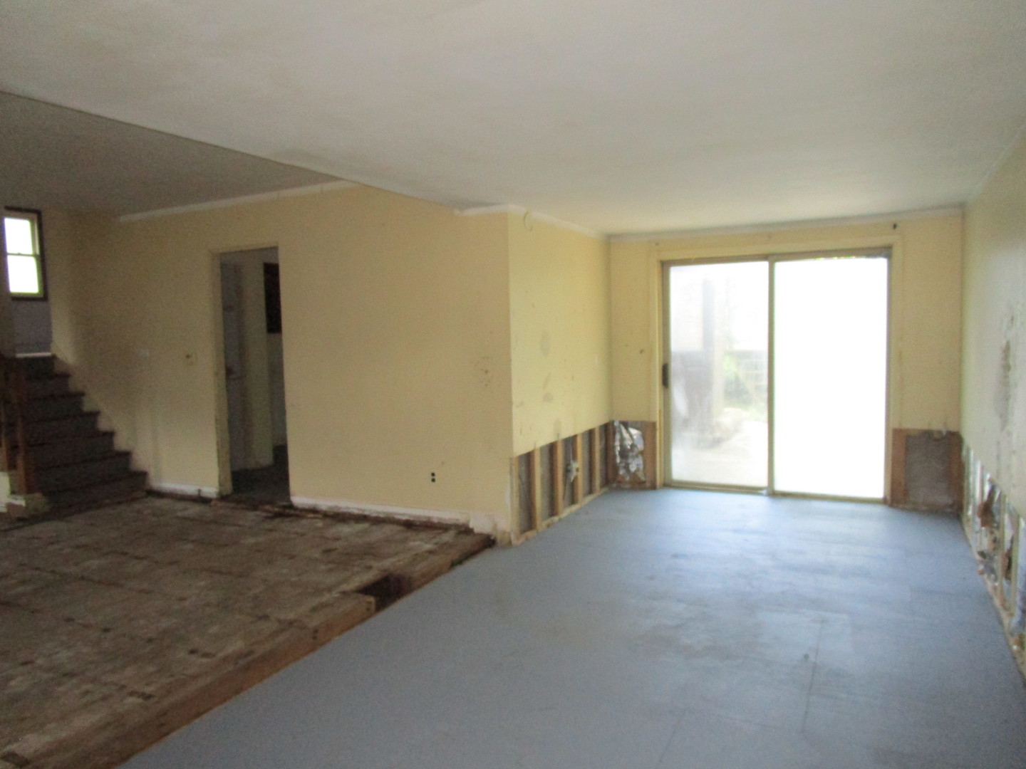 126 N 3rd Avenue, Villa Park, IL 60181