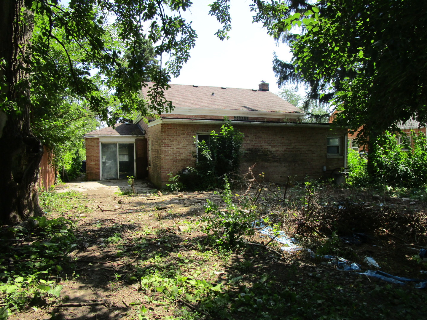 126 N 3rd Avenue, Villa Park, IL 60181
