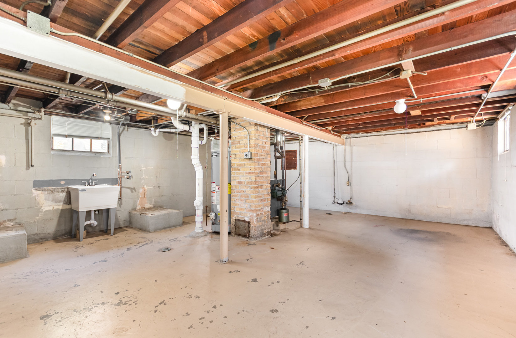 1314 S Cora Street, Des Plaines, IL 60018