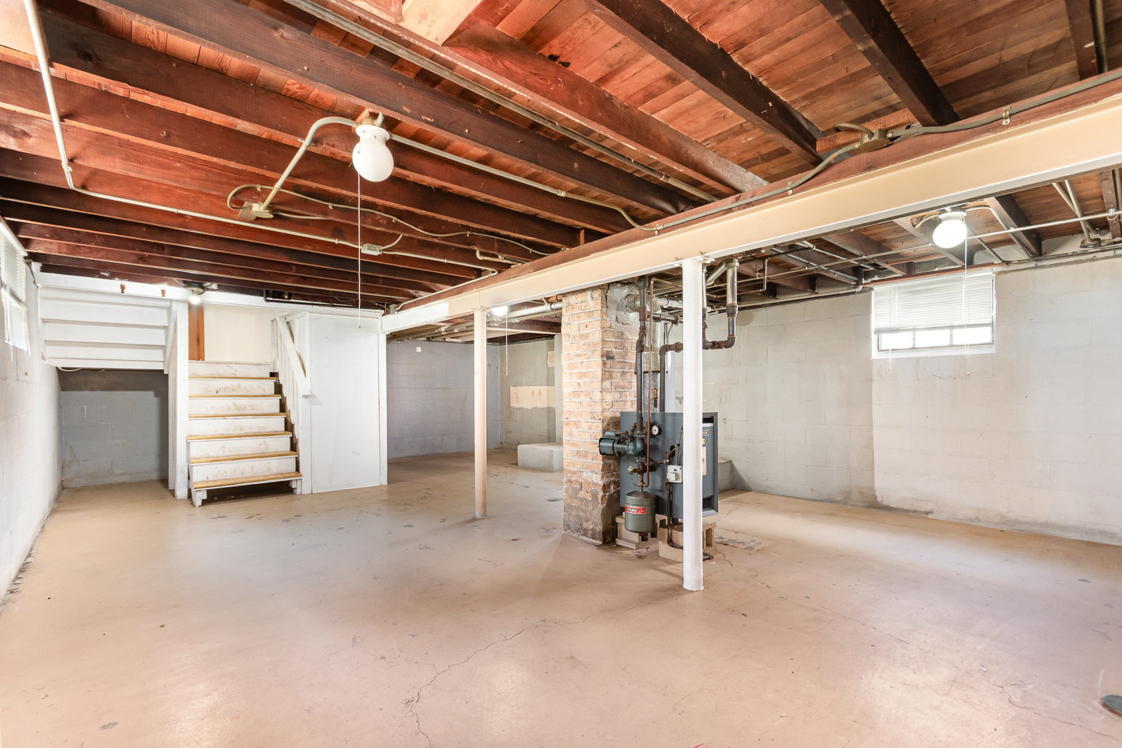 1314 S Cora Street, Des Plaines, IL 60018