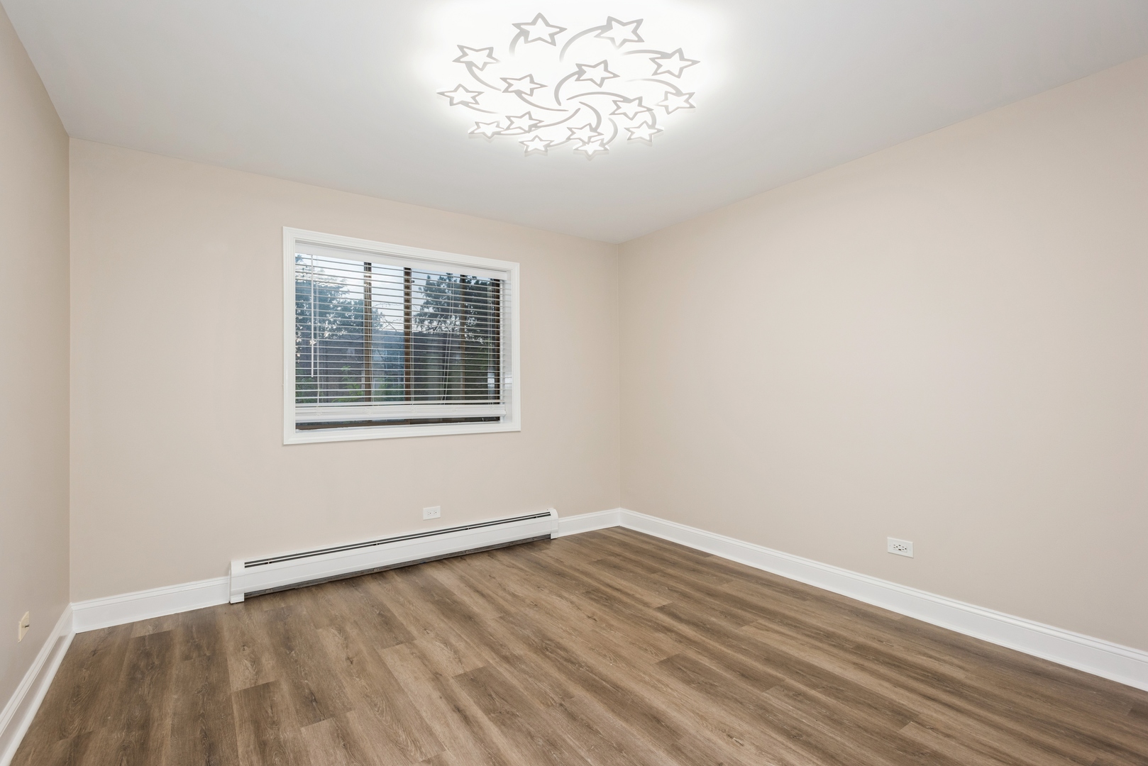 1212 Whispering Hills Court #2B, Naperville, IL 60540