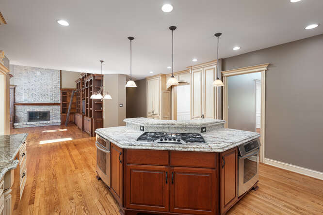 3316 Scottsdale Court, Naperville, IL 60564