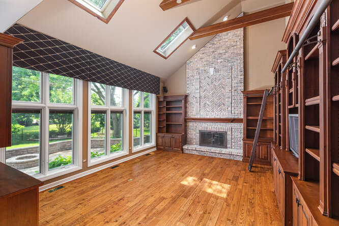 3316 Scottsdale Court, Naperville, IL 60564
