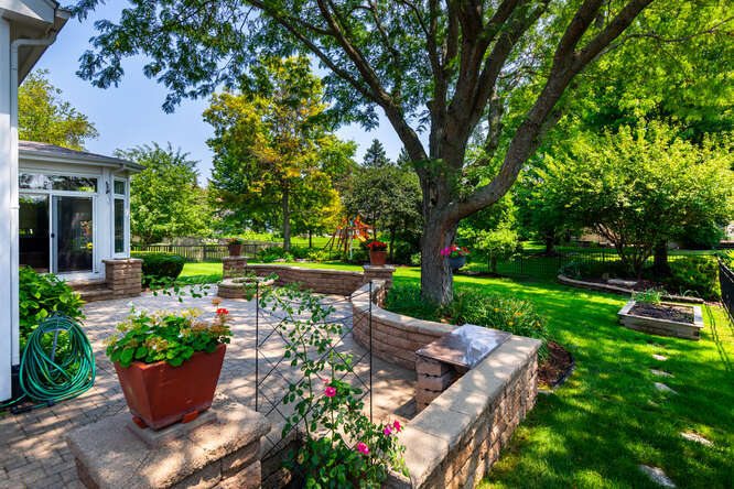 3316 Scottsdale Court, Naperville, IL 60564