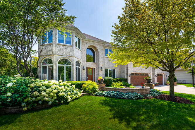 3316 Scottsdale Court, Naperville, IL 60564