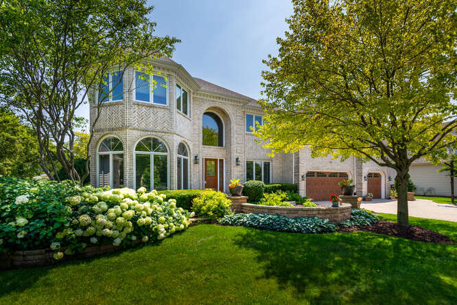 3316 Scottsdale Court, Naperville, IL 60564