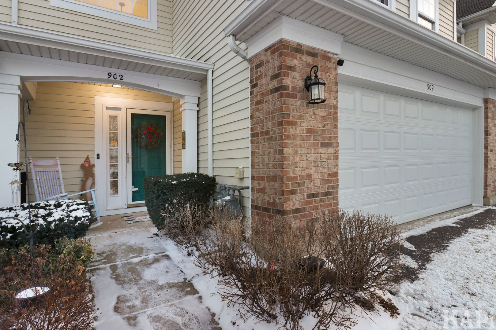 902 Huntington Drive #902, Elk Grove Village, IL 60007