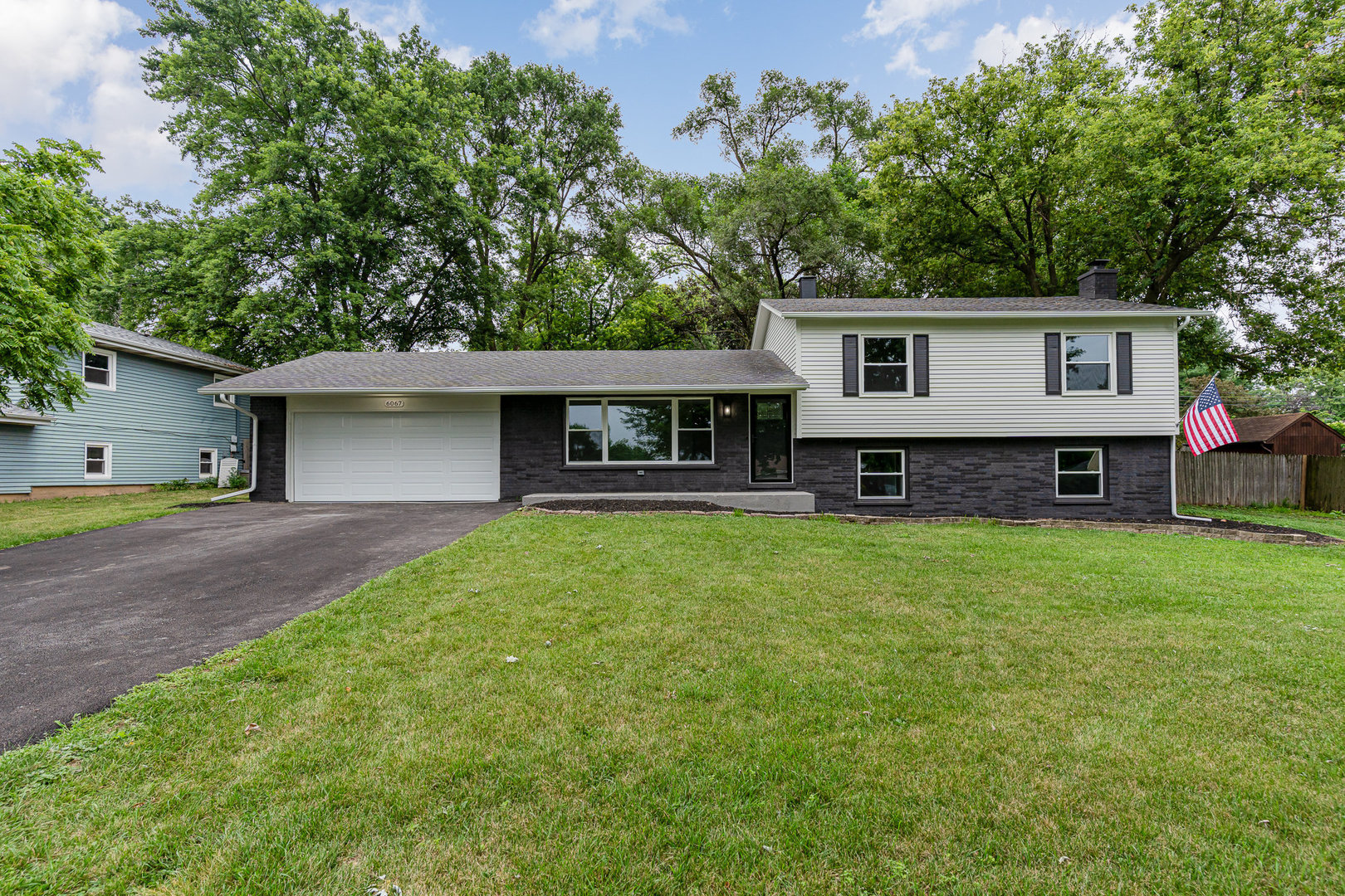 6067 Chase Avenue, Downers Grove, IL 60516