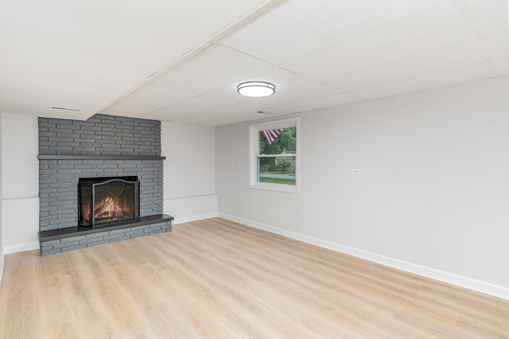 6067 Chase Avenue, Downers Grove, IL 60516