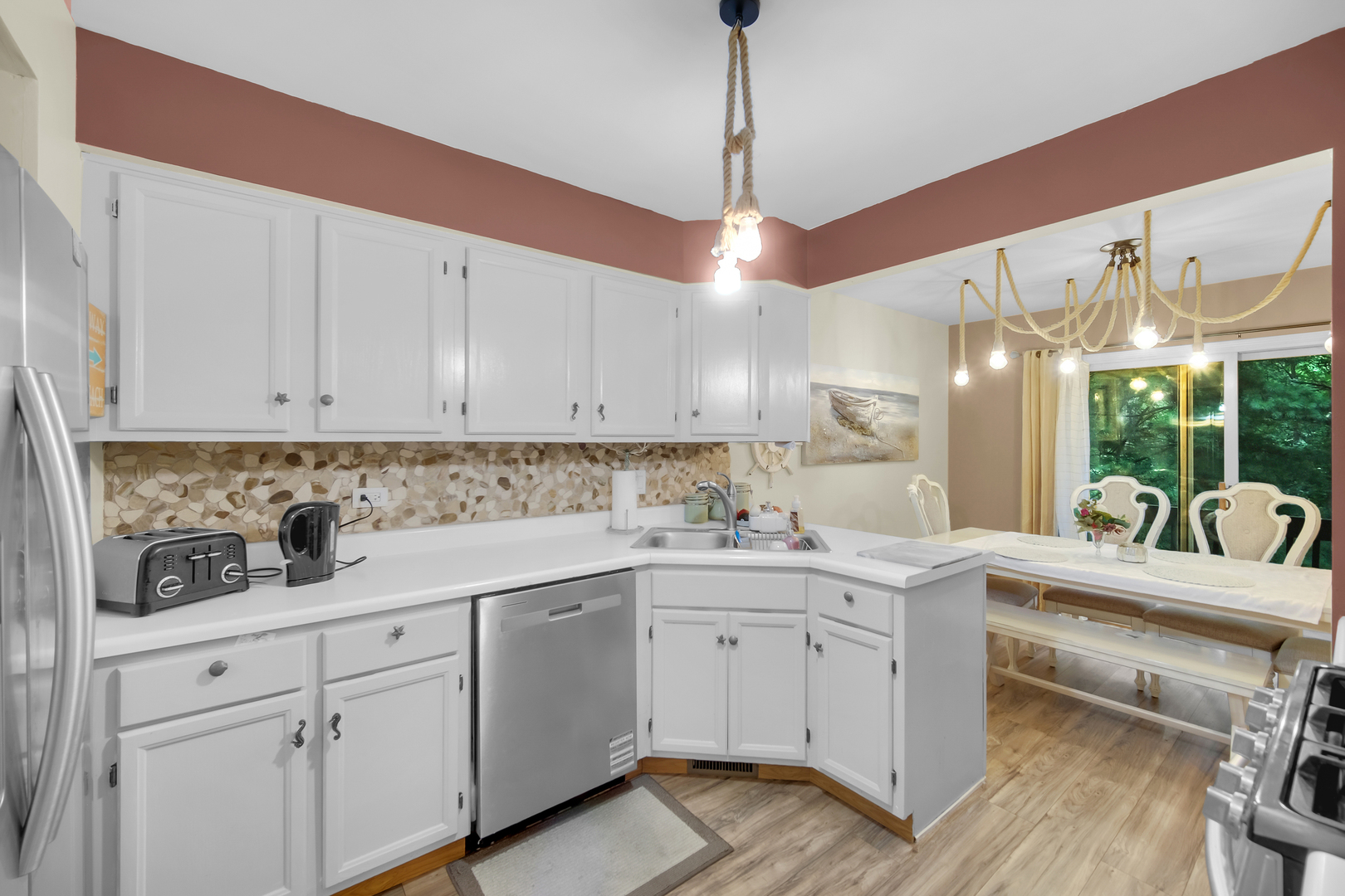 640 Hillview Court #640, West Chicago, IL 60185