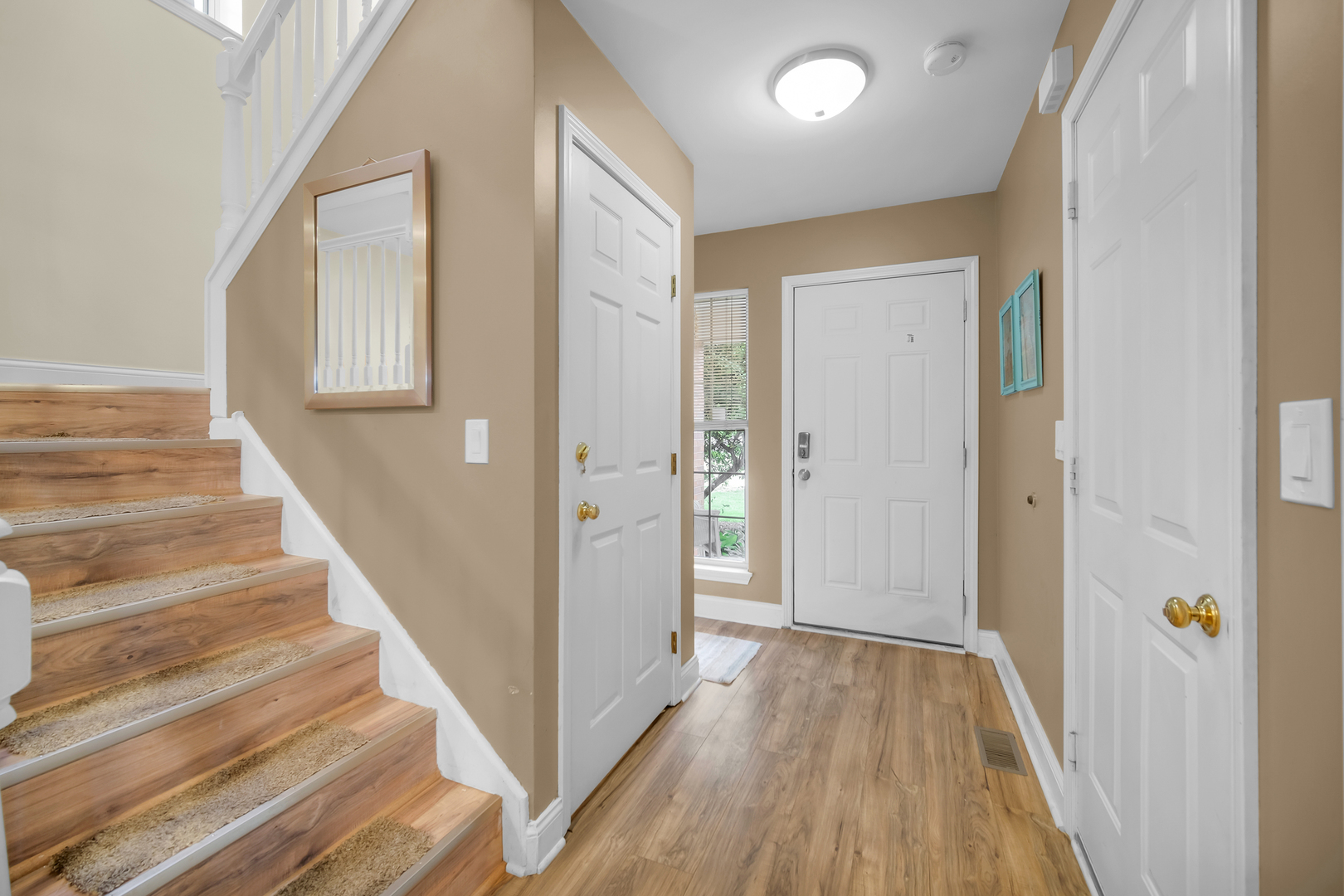 640 Hillview Court #640, West Chicago, IL 60185