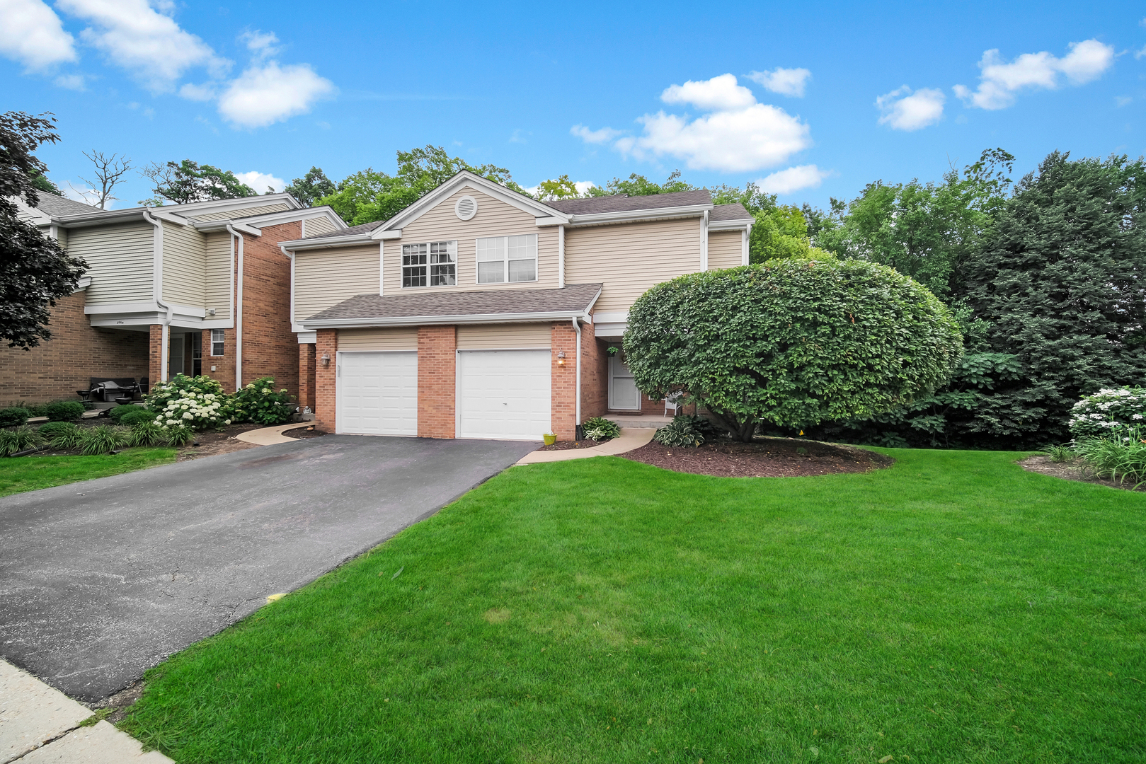 640 Hillview Court #640, West Chicago, IL 60185
