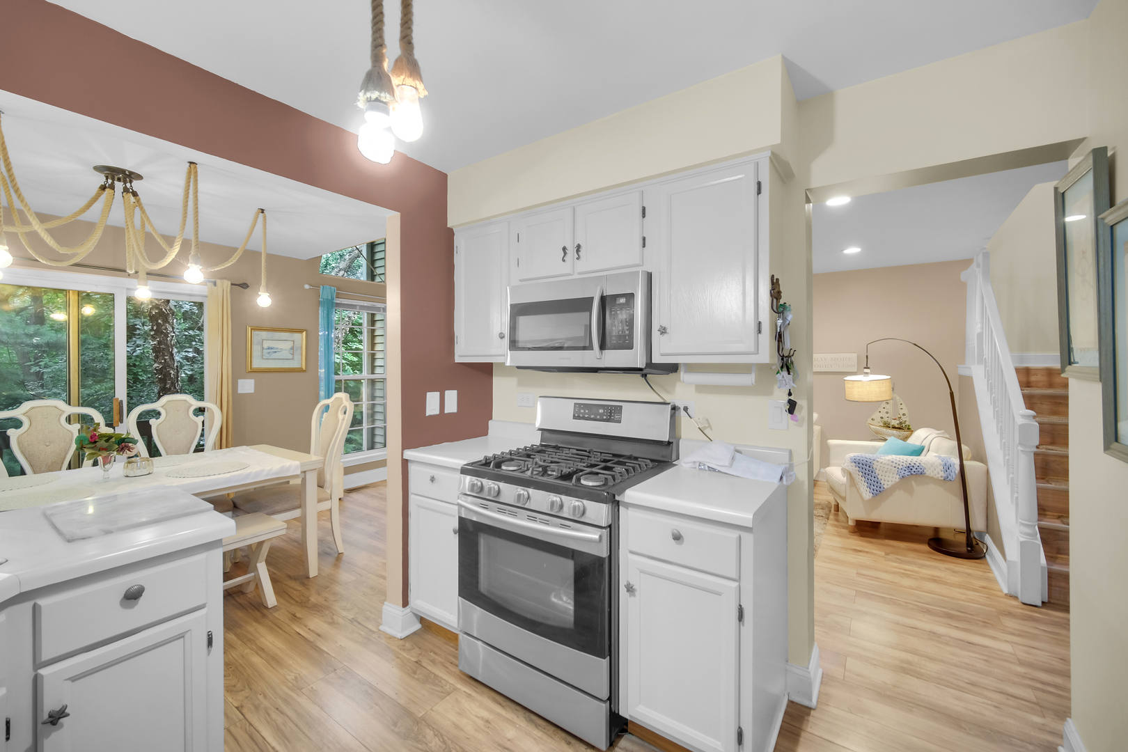 640 Hillview Court #640, West Chicago, IL 60185