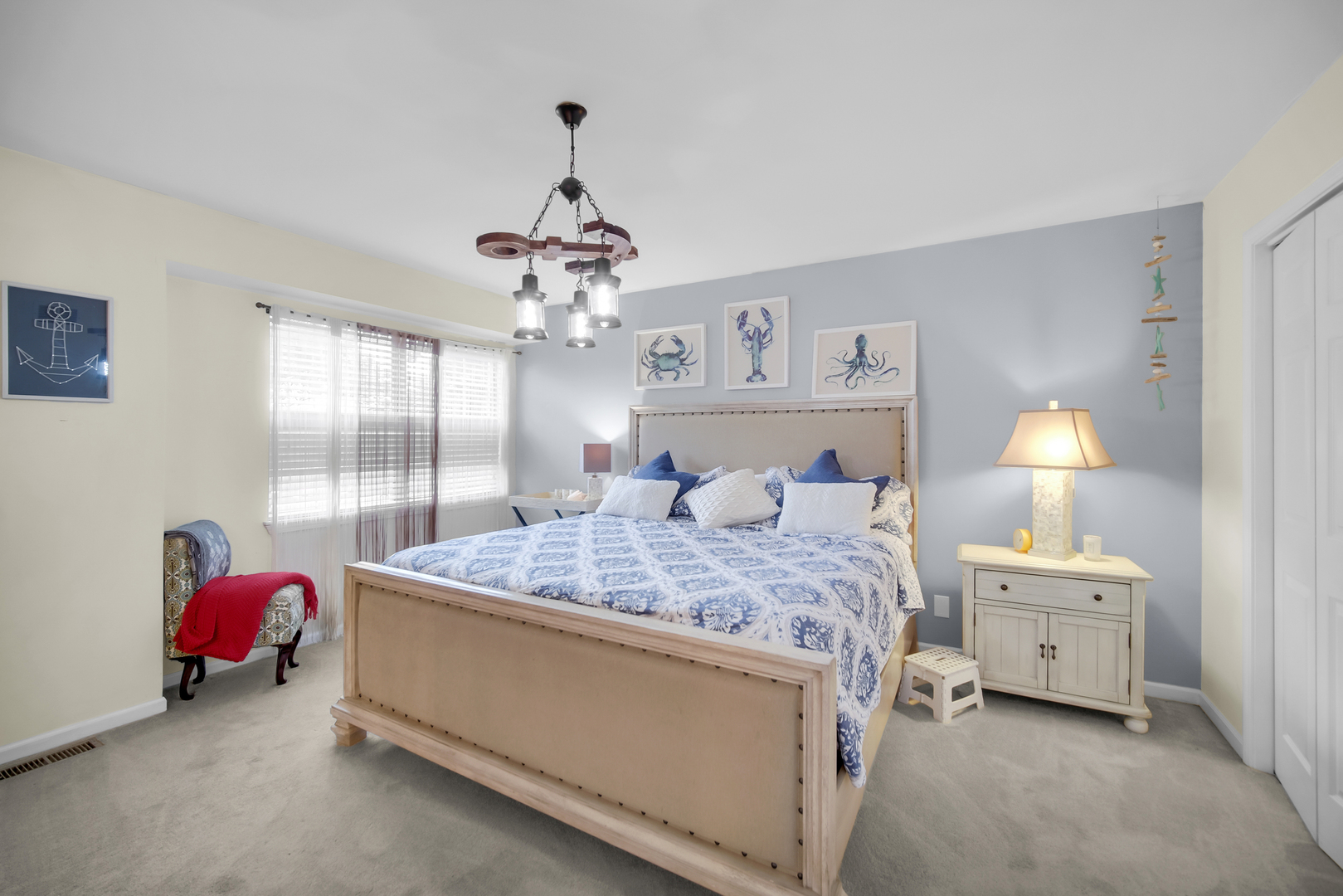 640 Hillview Court #640, West Chicago, IL 60185