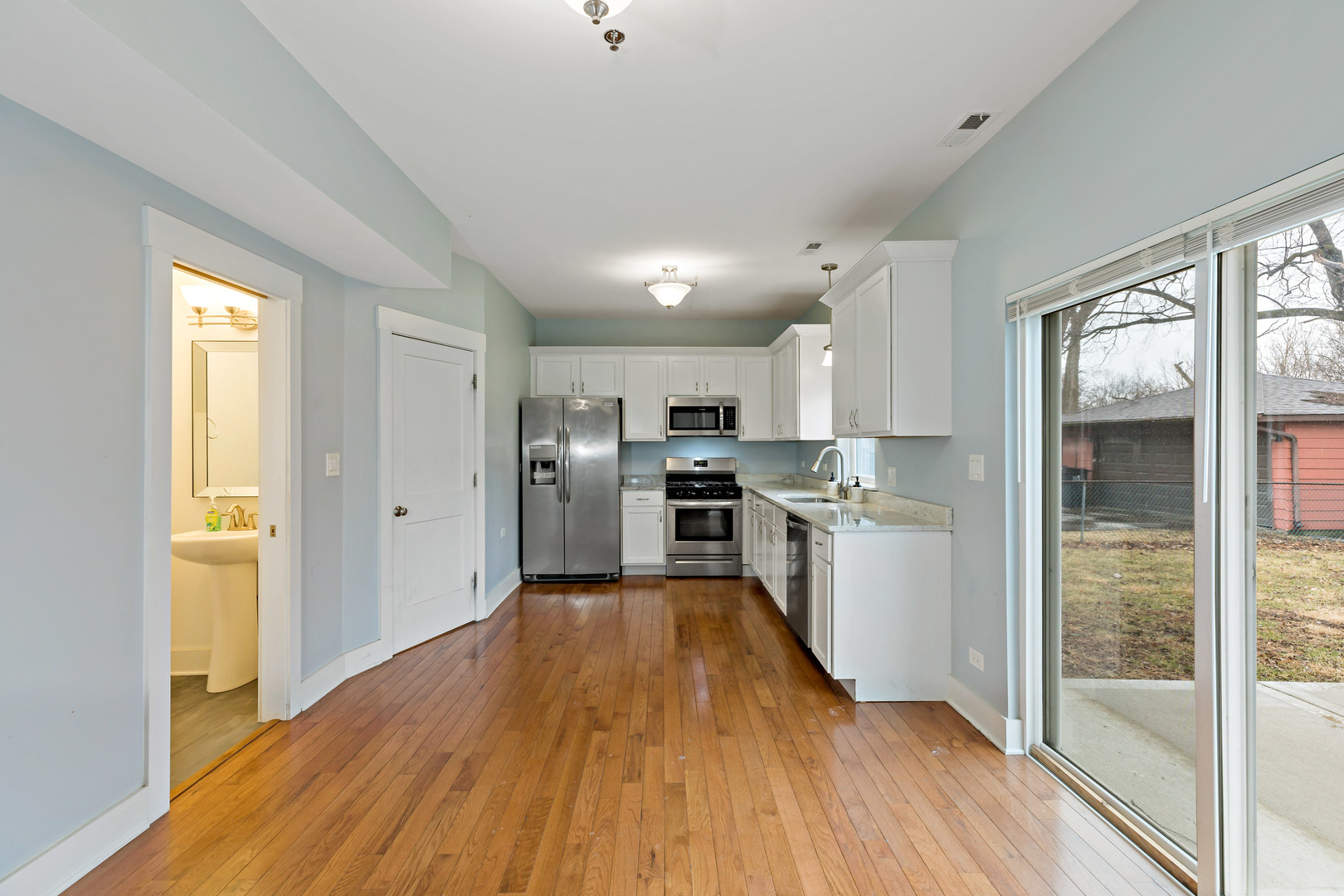 15256 State Street, South Holland, IL 60473