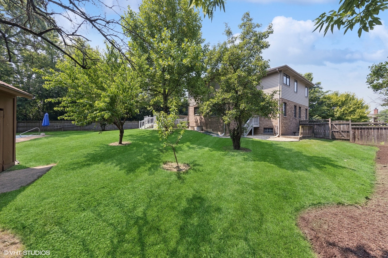 6001 Wolf Road, La Grange Highlands, IL 60525