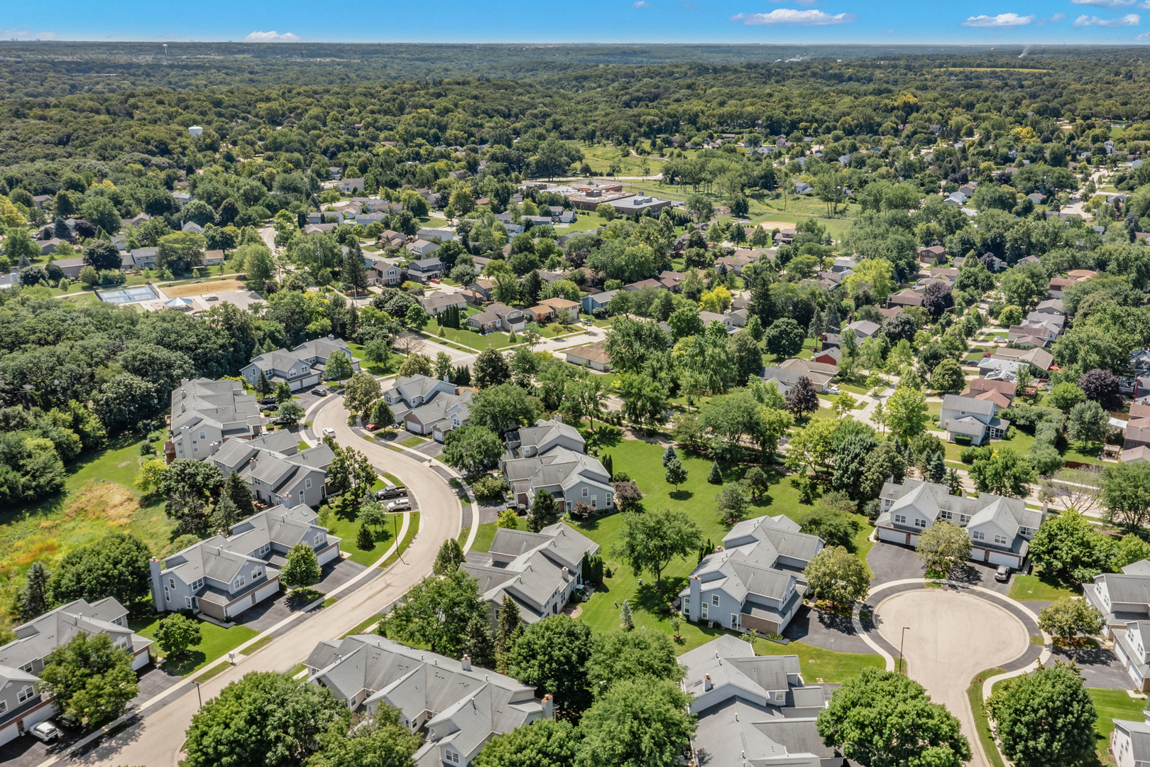 210 Grandview Court, Algonquin, IL 60102