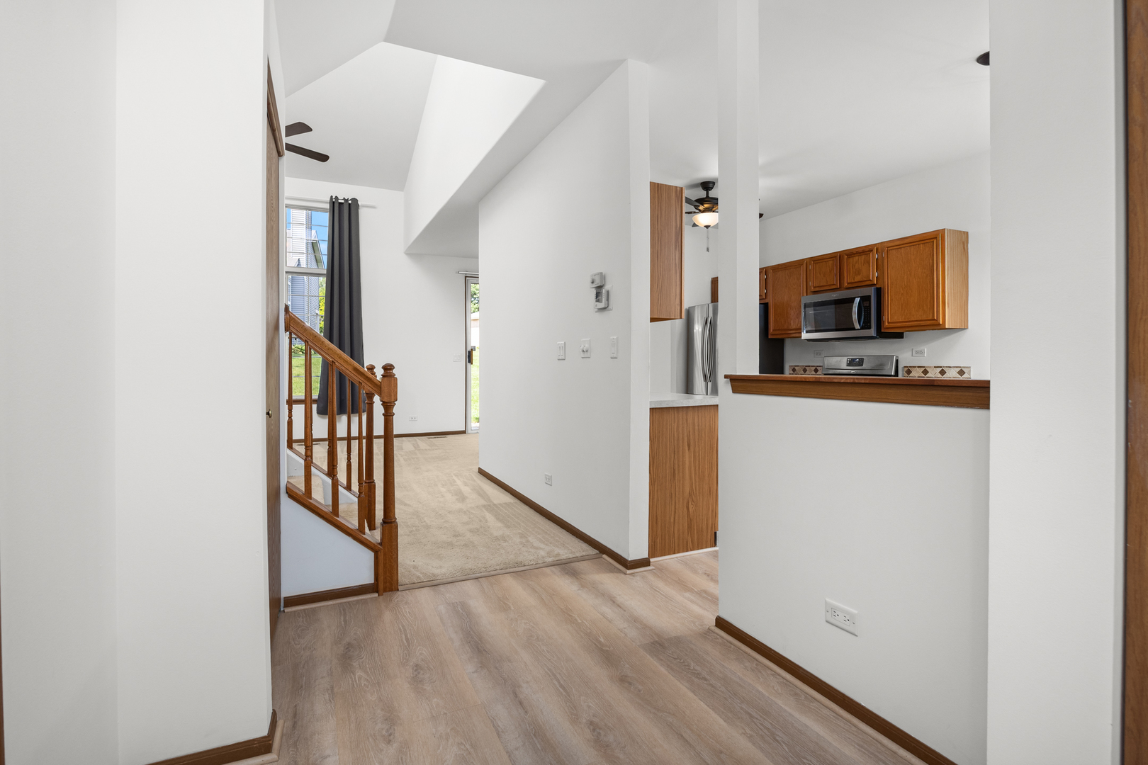 210 Grandview Court, Algonquin, IL 60102