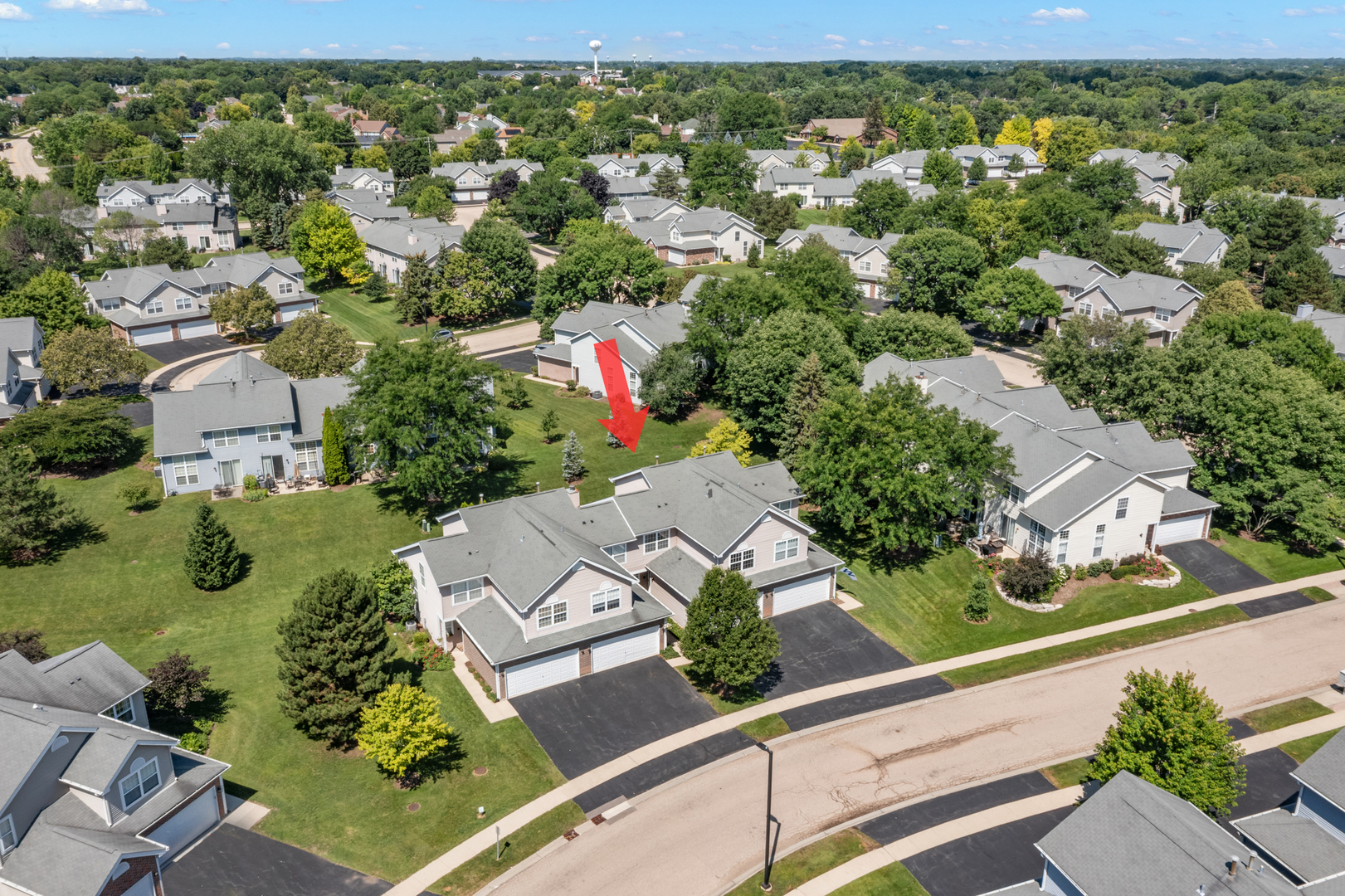 210 Grandview Court, Algonquin, IL 60102