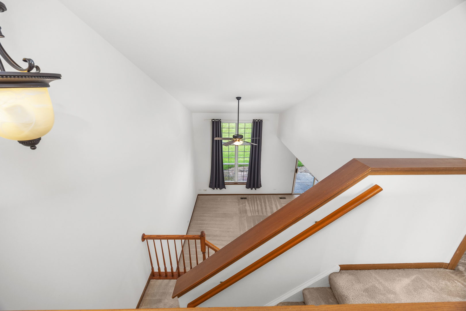 210 Grandview Court, Algonquin, IL 60102