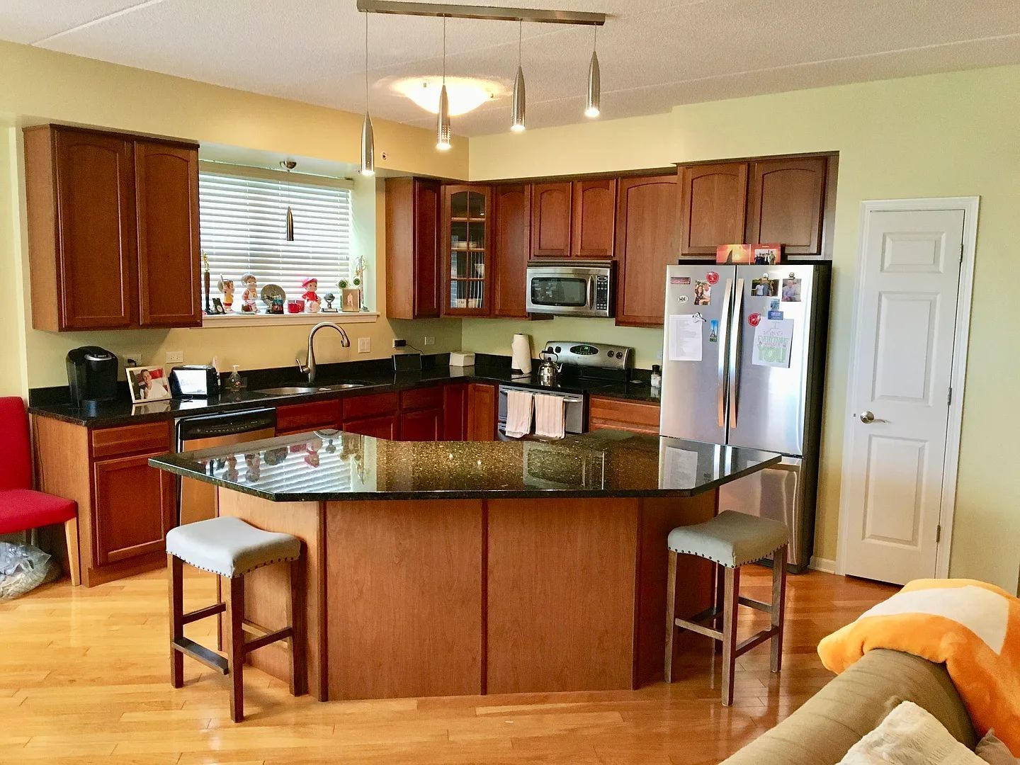 77 N Quentin Road #202, Palatine, IL 60067