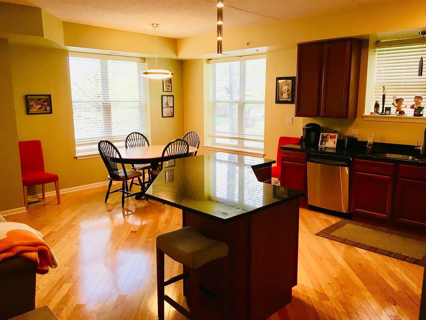 77 N Quentin Road #202, Palatine, IL 60067