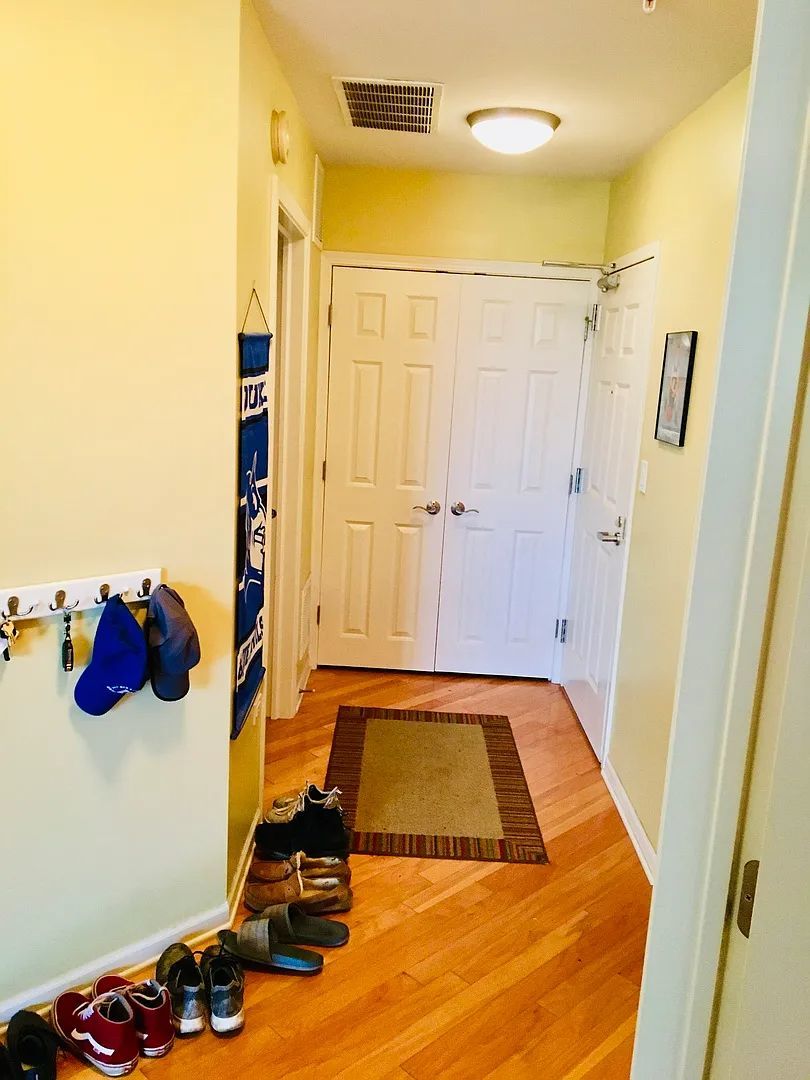 77 N Quentin Road #202, Palatine, IL 60067