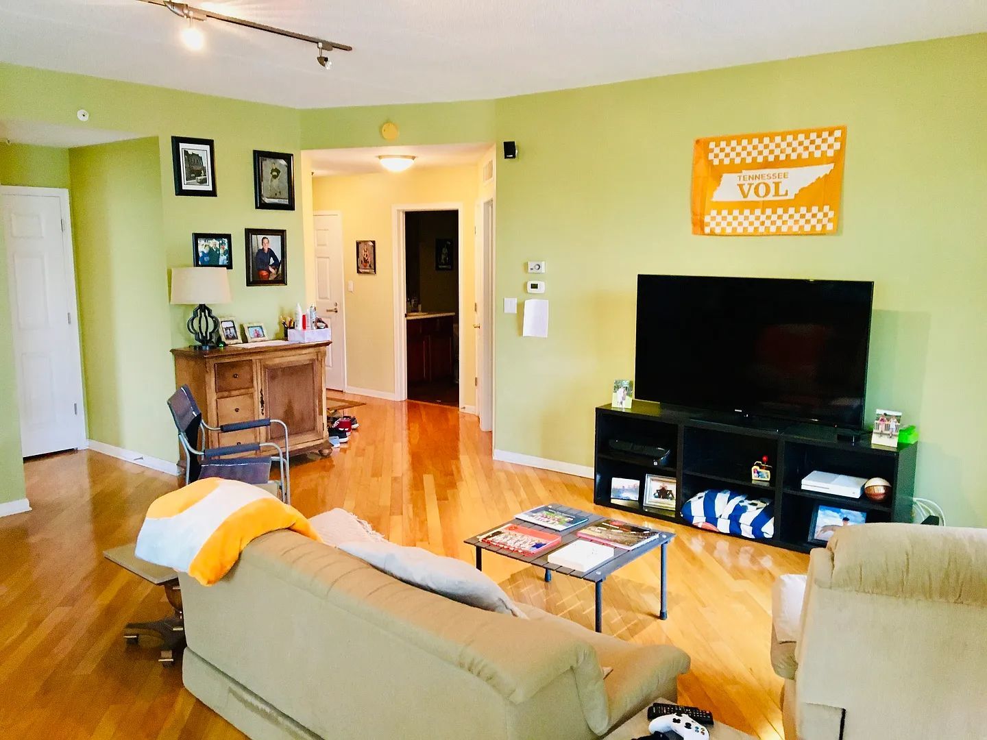 77 N Quentin Road #202, Palatine, IL 60067