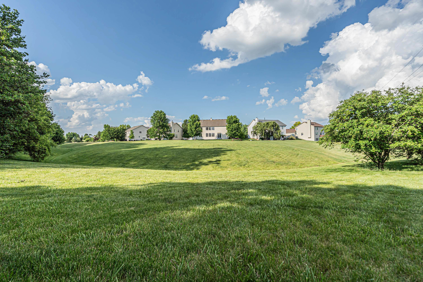 2054 S Jonathan Drive, Round Lake, IL 60073