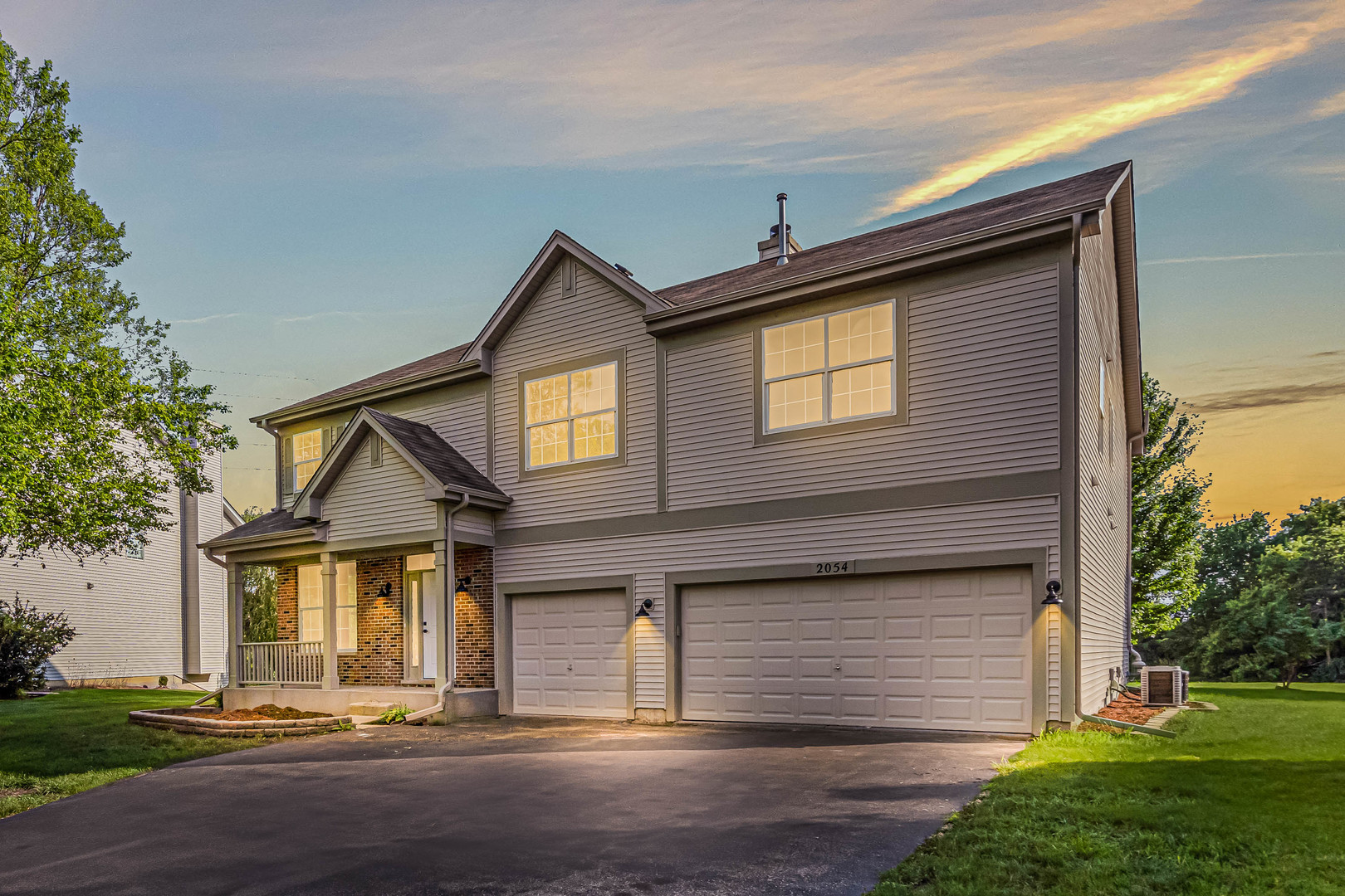 2054 S Jonathan Drive, Round Lake, IL 60073