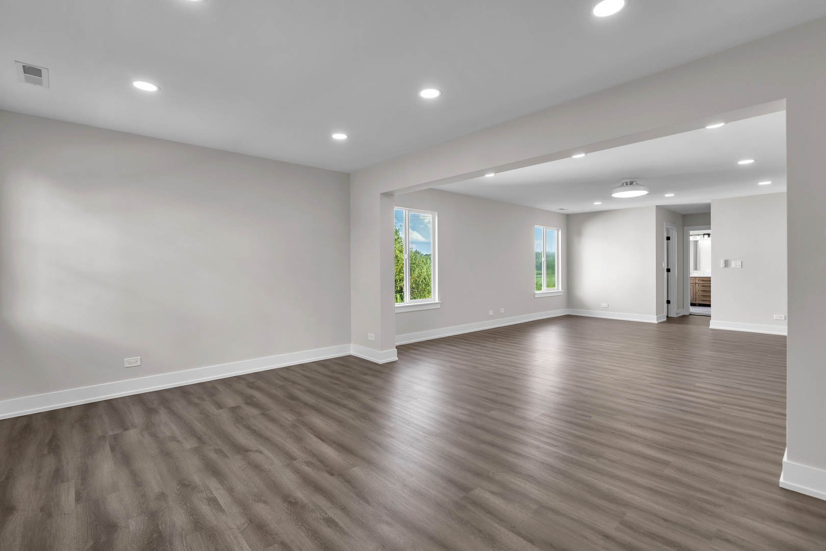 2054 S Jonathan Drive, Round Lake, IL 60073