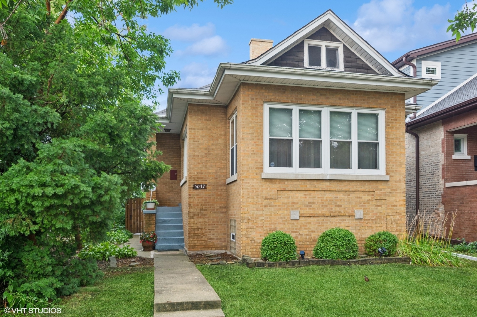 5037 N Bernard Street, Chicago, IL 60625