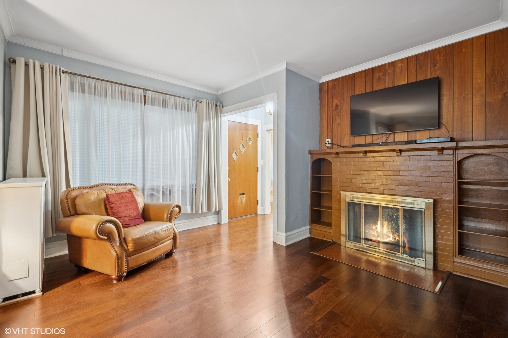 5037 N Bernard Street, Chicago, IL 60625