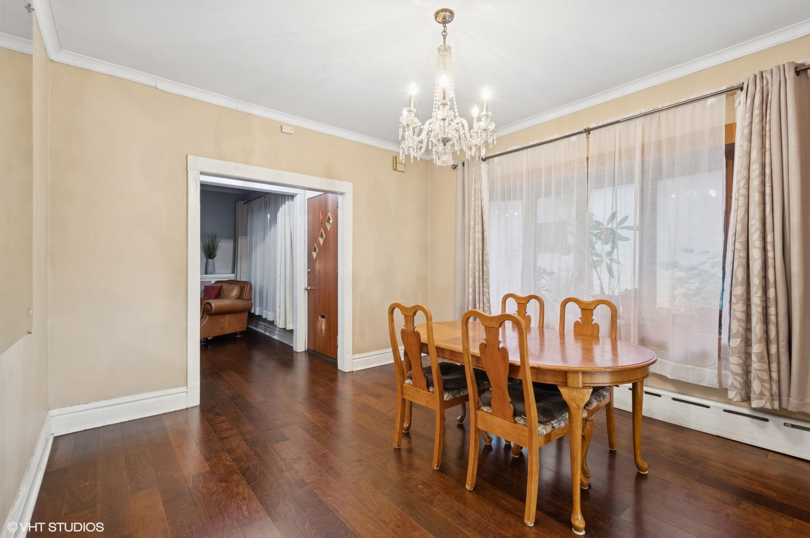 5037 N Bernard Street, Chicago, IL 60625