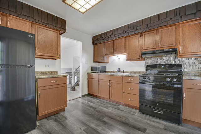 667 Sullivan Lane, University Park, IL 60484