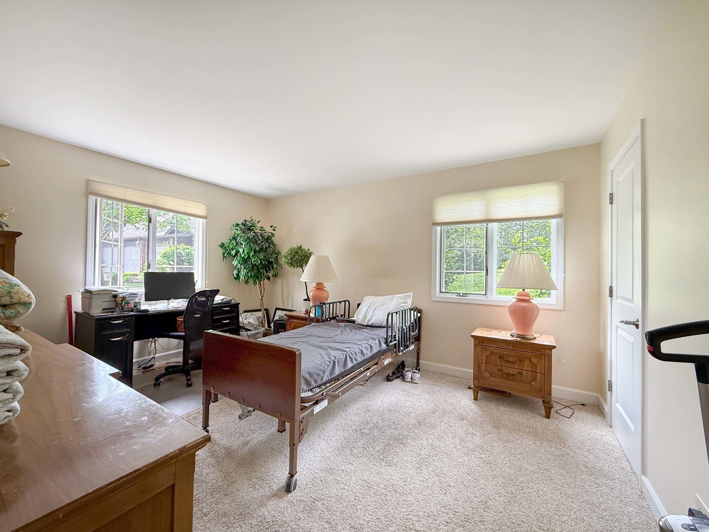 258 Brookside Lane #B, Willowbrook, IL 60527