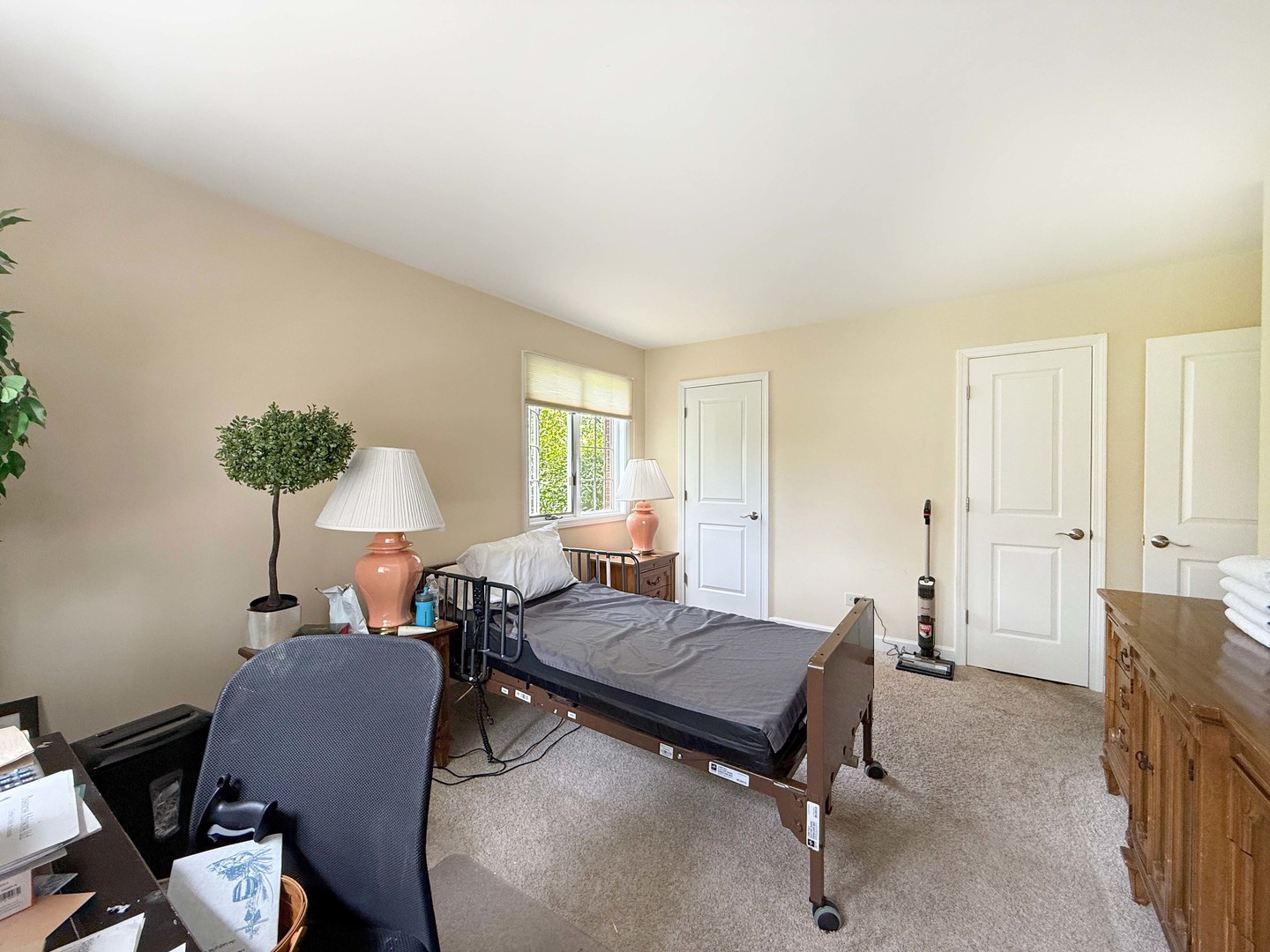 258 Brookside Lane #B, Willowbrook, IL 60527