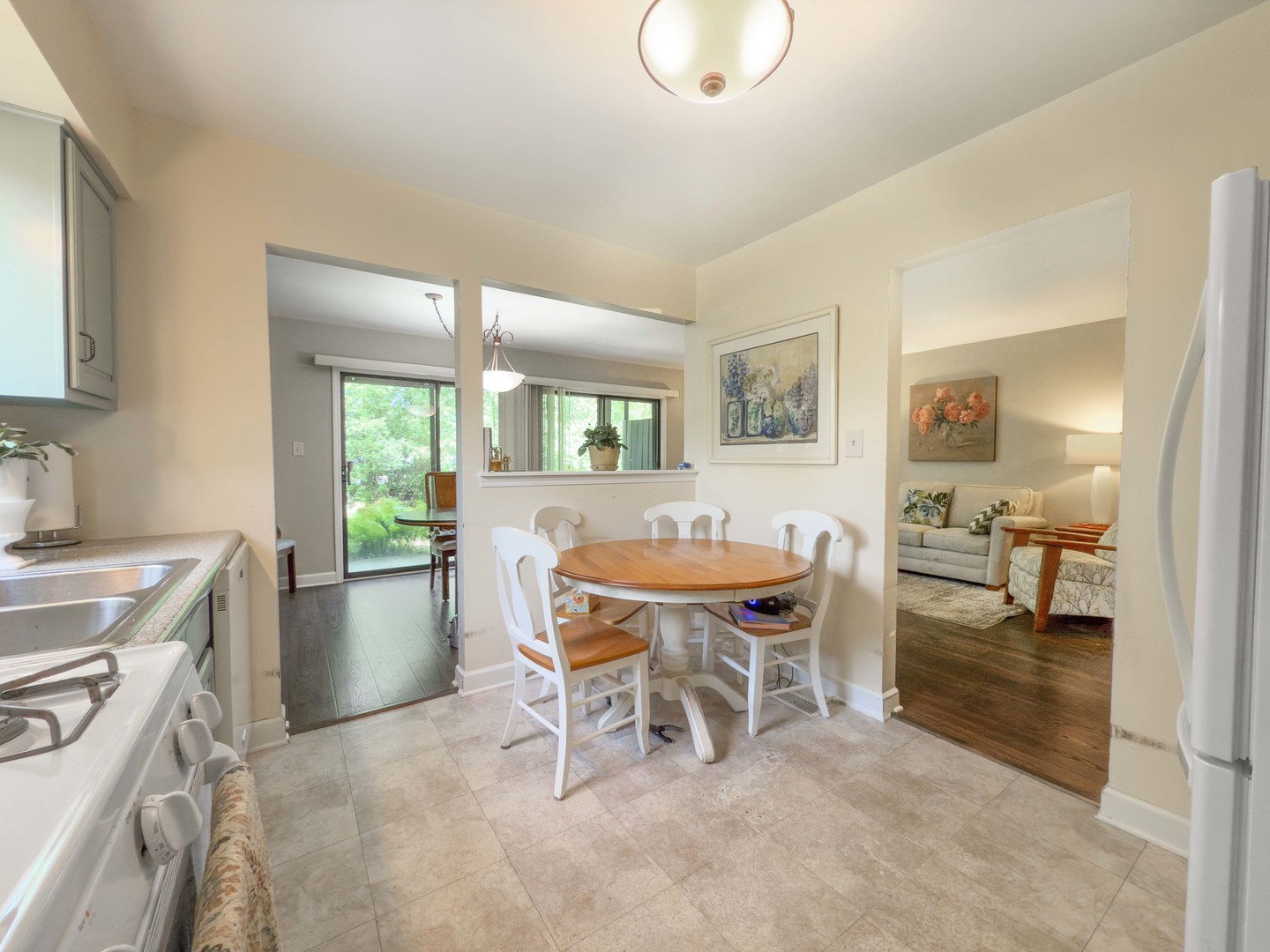 258 Brookside Lane #B, Willowbrook, IL 60527