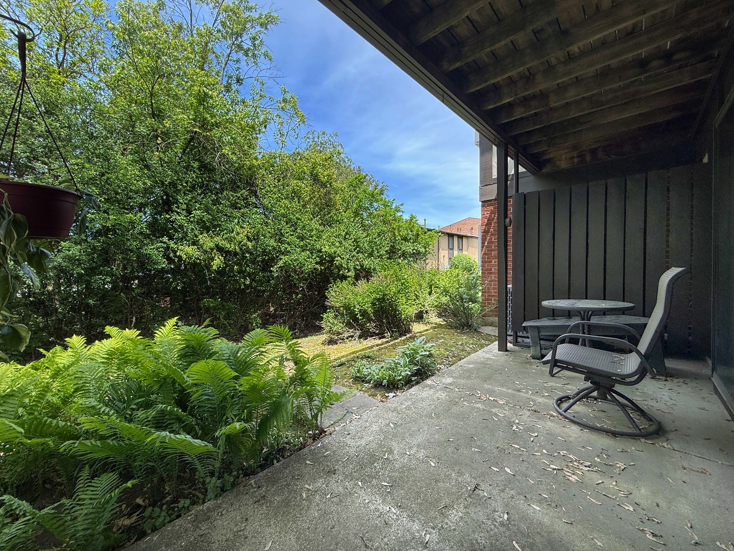 258 Brookside Lane #B, Willowbrook, IL 60527
