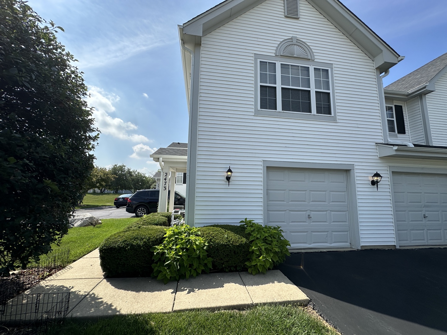 2473 Dickens Drive #2473, Aurora, IL 60503