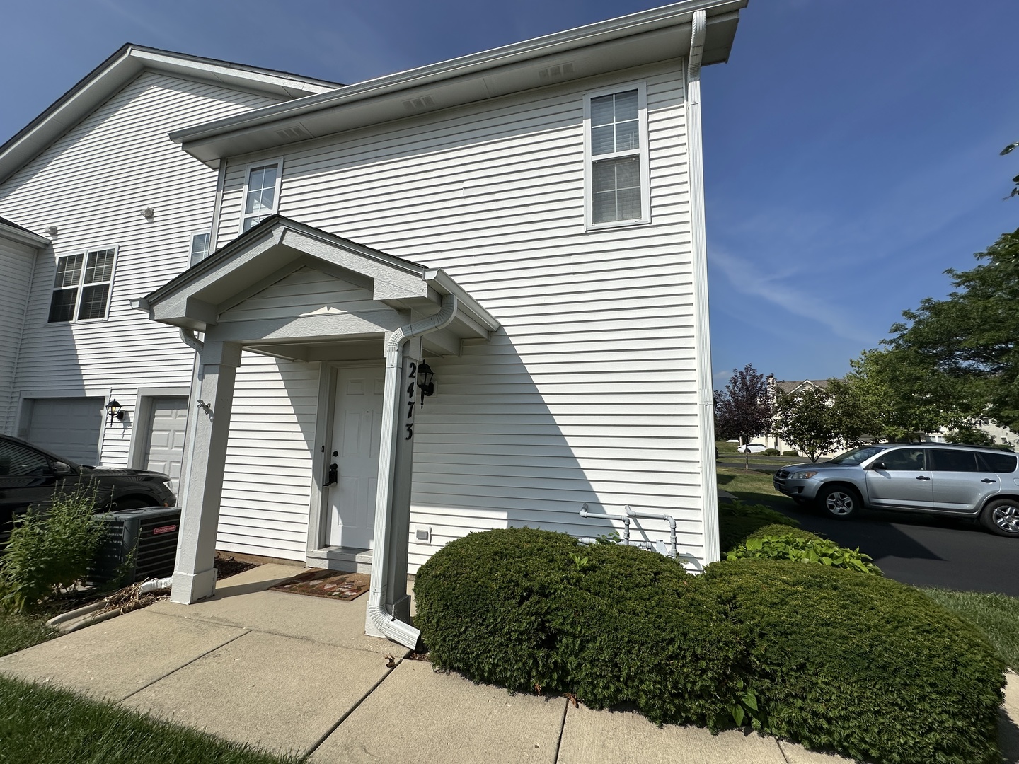 2473 Dickens Drive #2473, Aurora, IL 60503